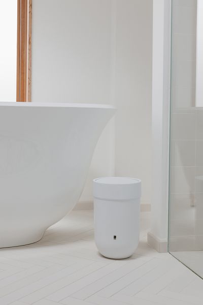 Контейнер мусорный Touch с крышкой белый, Umbra, изображение 3