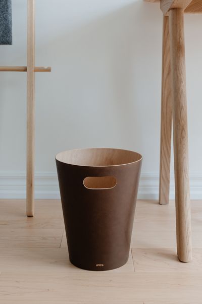 Корзина для мусора Woodrow, 7,5 л, эспрессо, UMBRA, изображение 7