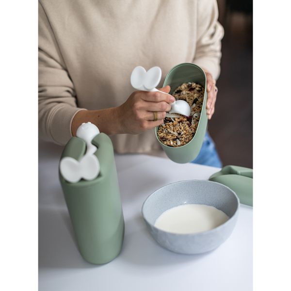 Банка для сыпучих продуктов с ложкой Hot Stuff, Organic, 1,5 л, зеленая, Koziol, изображение 6