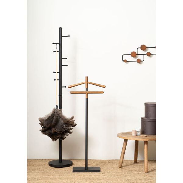 Вешалка напольная Laficara, 111 см, черная/орех, Bergenson Bjorn, изображение 3