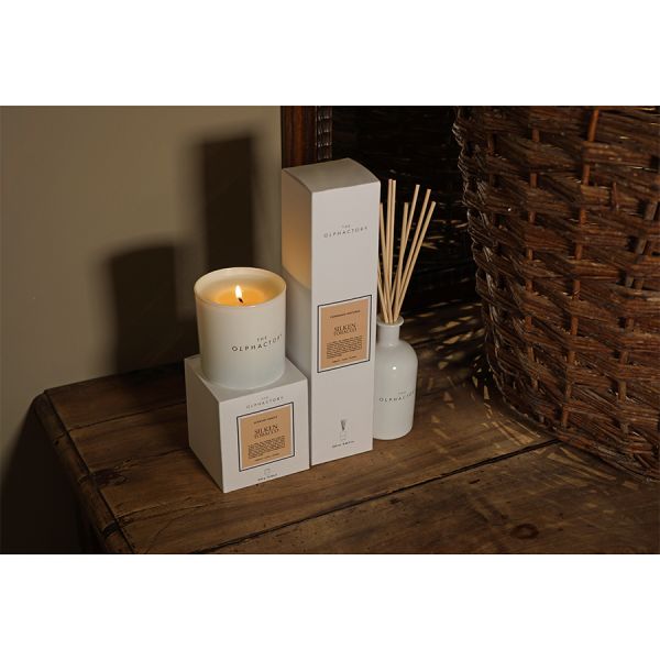 Свеча ароматическая The Olphactory, White Insignia, Silken Tobacco, 60 ч, Ambientair, изображение 3