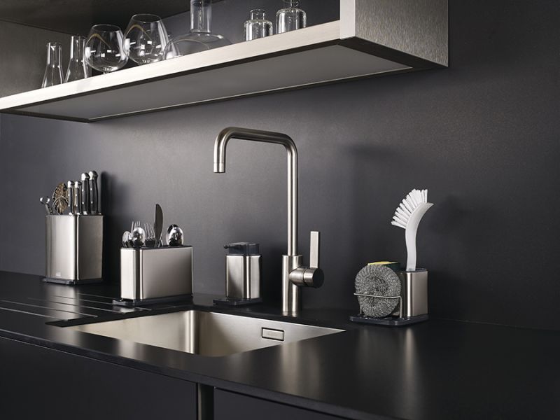 Диспенсер для мыла Surface, Joseph Joseph, изображение 3