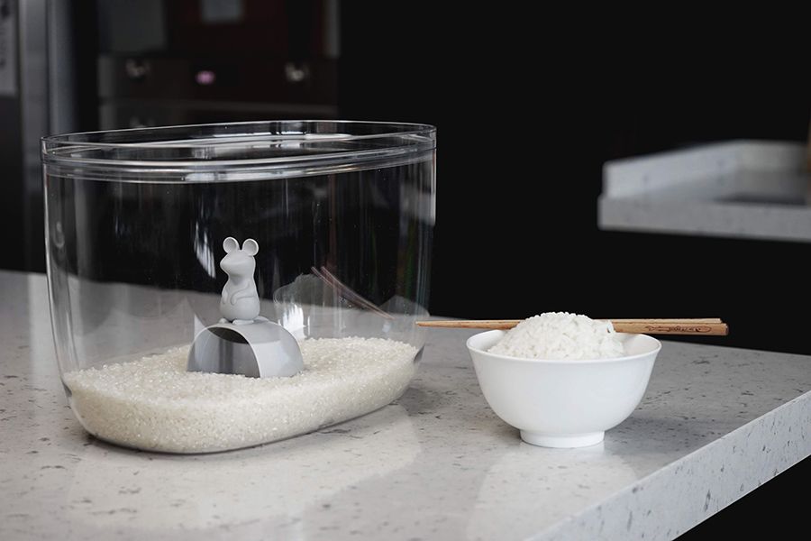 Контейнер с мерной ложкой Lucky Mouse, 7 л, QUALY, изображение 2